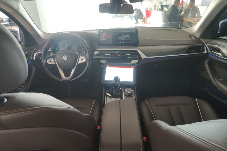 Used BMW 5 Series 2021 530Li Leading Luxury Package Center Console