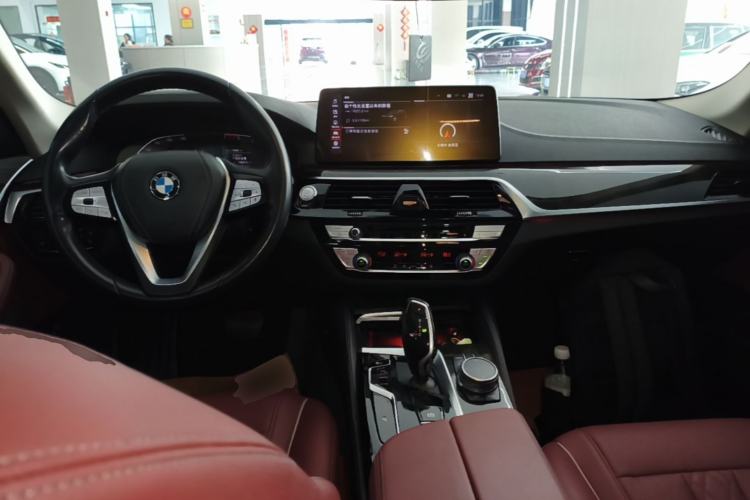Used BMW 5 Series 2021 525Li Luxury Package Center Console