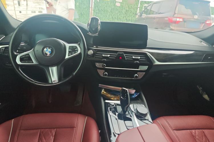 Used BMW 5 Series 2021 525Li M Sport Package Center Console
