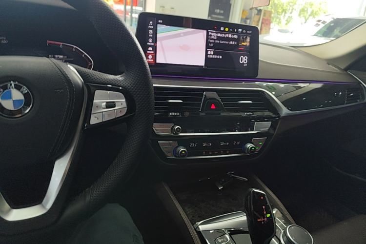 Used BMW 5 Series 2021 525Li Luxury Package Center Console