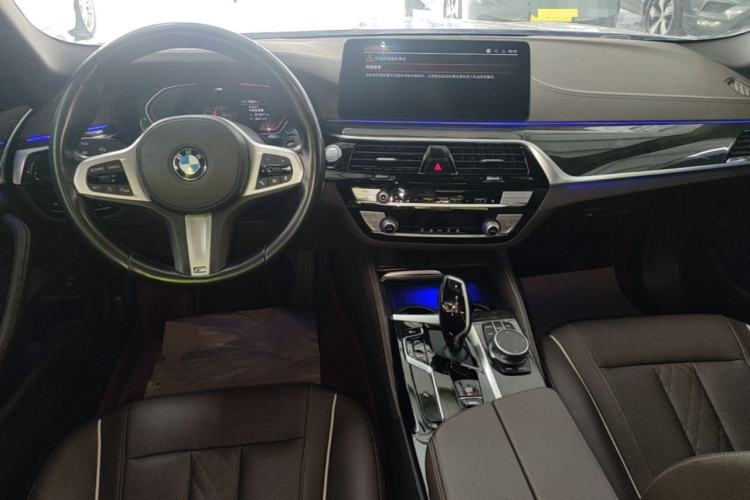 Used BMW 5 Series 2021 525Li M Sport Package Center Console