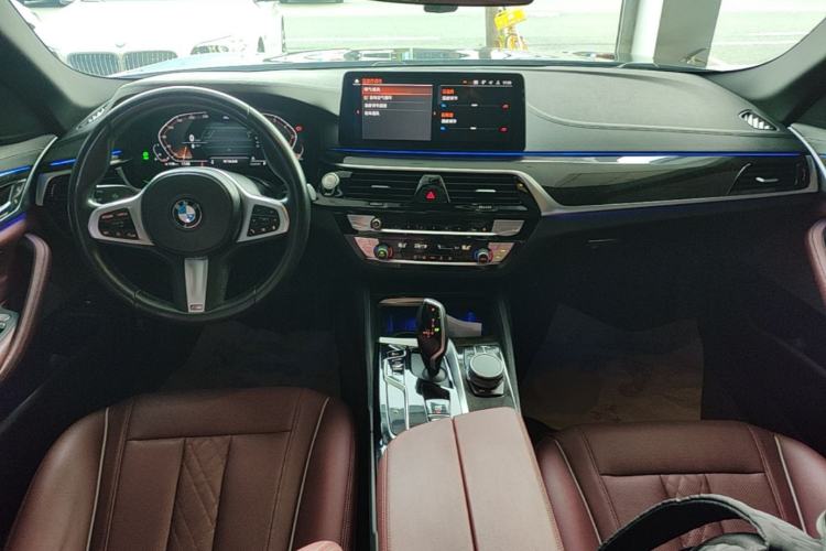 Used BMW 5 Series 2021 525Li M Sport Package Center Console