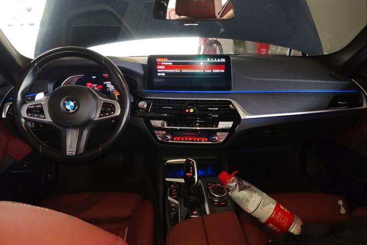 Used BMW 5 Series 2021 530Li Luxury Edition M Sport Package Center Console
