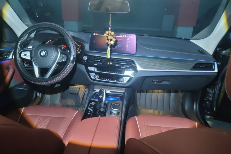 Used BMW 5 Series 2021 530Li Leading Luxury Package Center Console