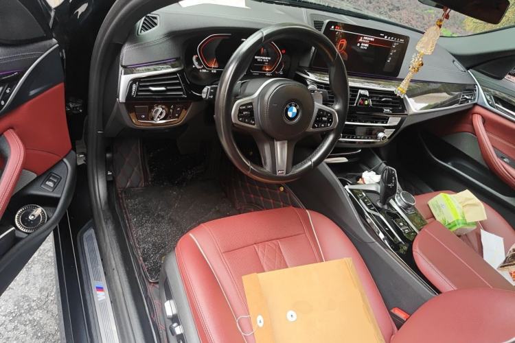 Used BMW 5 Series 2021 530Li Leading Model M Sport Package Center Console