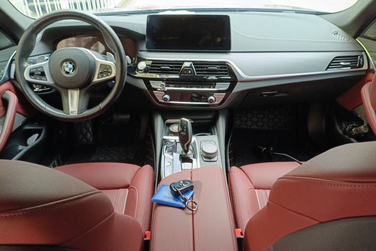 Used BMW 5 Series 2021 530Li Luxury Edition M Sport Package Center Console