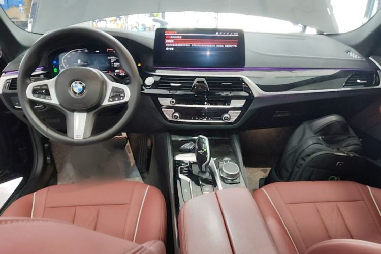 Used BMW 5 Series 2021 Facelifted 525Li M Sport Package Center Console