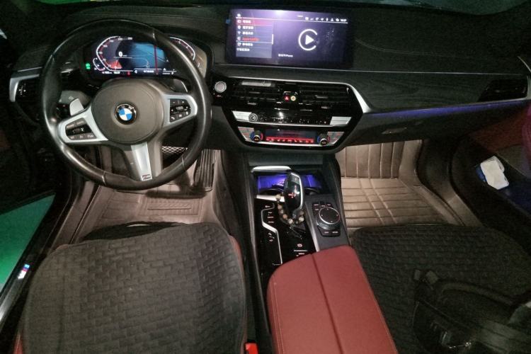 Used BMW 5 Series 2021 530Li Luxury Edition M Sport Package Center Console