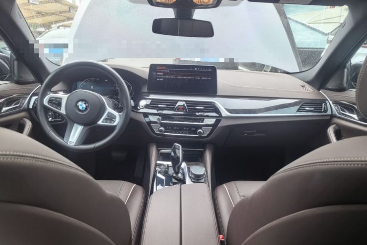 Used BMW 5 Series 2021 525Li M Sport Package Center Console