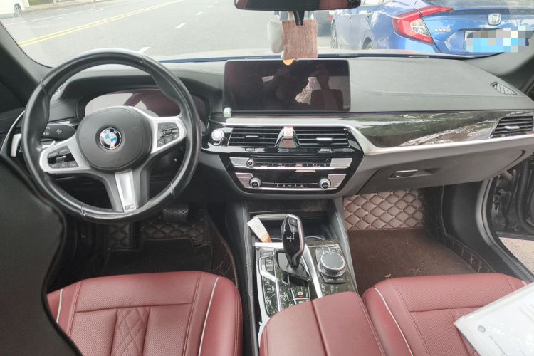 Used BMW 5 Series 2021 525Li M Sport Package Center Console