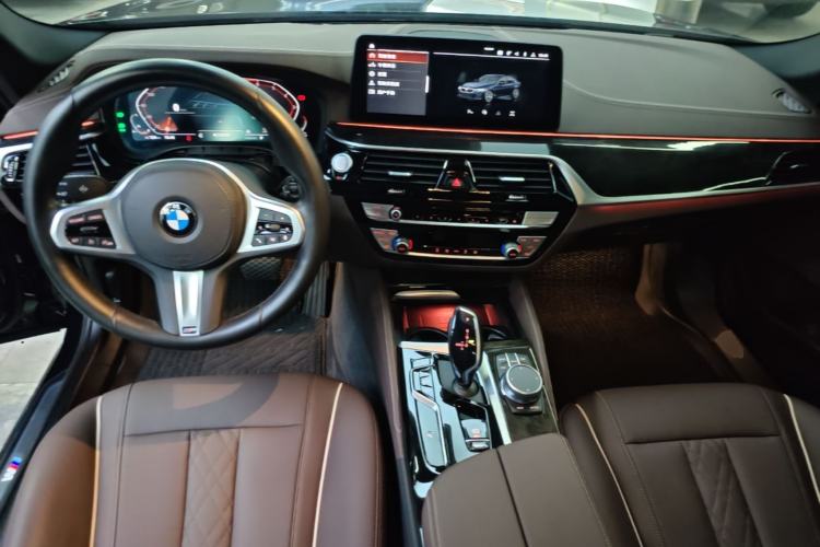 Used BMW 5 Series 2021 525Li M Sport Package Center Console