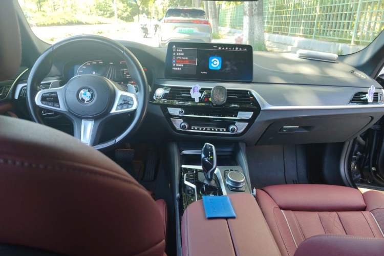 Used BMW 5 Series 2021 530Li Luxury Edition M Sport Package Center Console