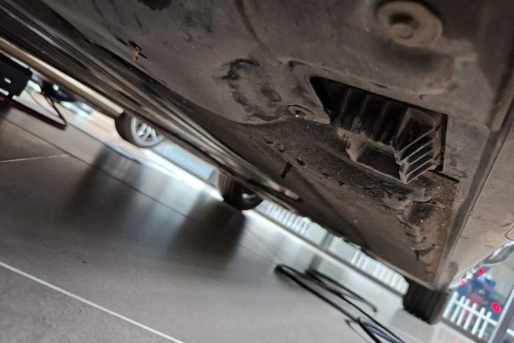 Used BMW 5 Series 2021 525Li M Sport Package Chassis Front Left