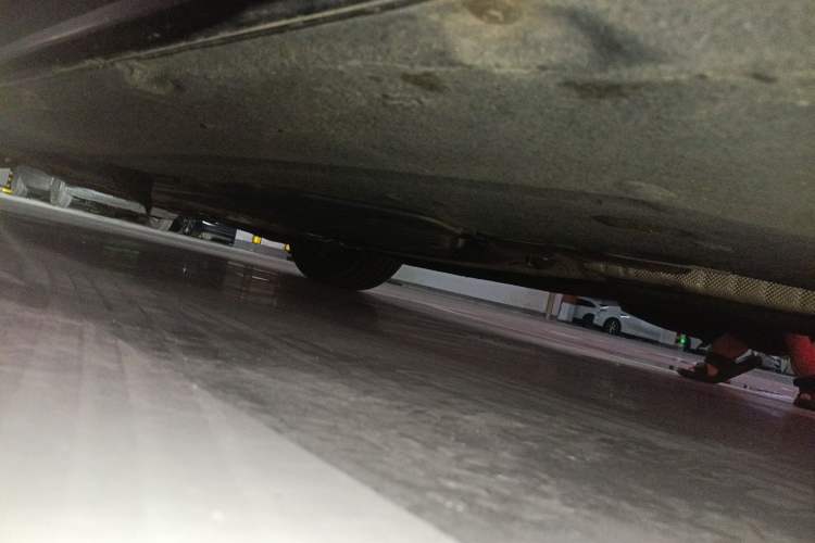 Used BMW 5 Series 2021 525Li M Sport Package Chassis Front Left