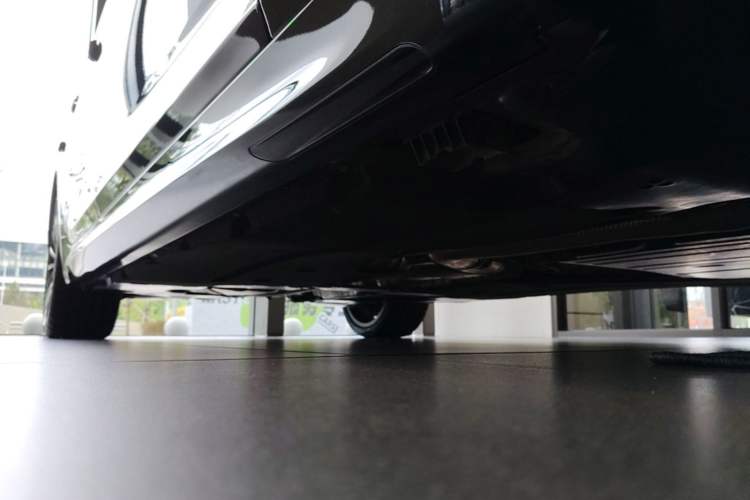 Used BMW 5 Series 2021 530Li xDrive M Sport Package Chassis Front Right