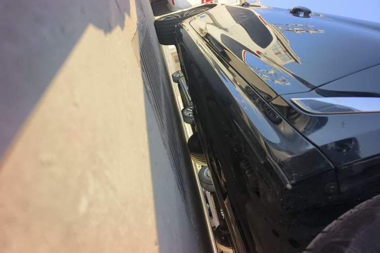 Used BMW 5 Series 2021 525Li M Sport Package Chassis Front Right