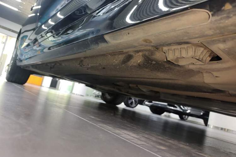 Used BMW 5 Series 2021 530Li Leading Luxury Package Chassis Front Right