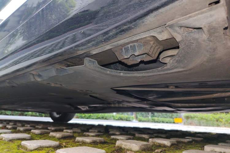 Used BMW 5 Series 2021 530Li Luxury Edition Premium Package Chassis Rear Left