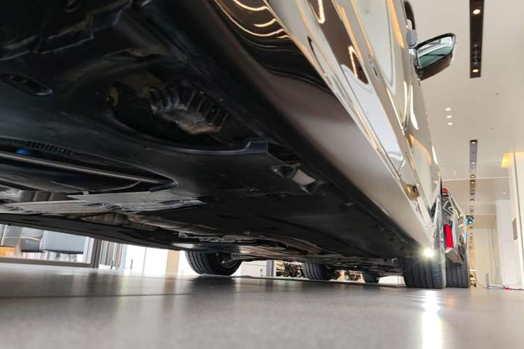 Used BMW 5 Series 2021 530Li xDrive M Sport Package Chassis Rear Right