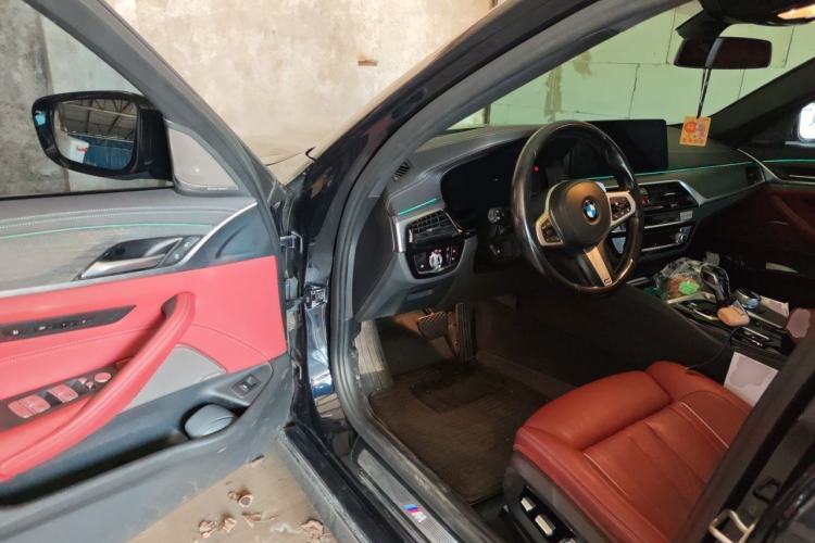 Used BMW 5 Series 2021 530Li Luxury Edition M Sport Package Driver Seat