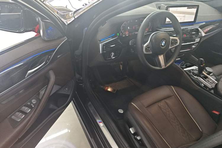 Used BMW 5 Series 2021 Facelifted 525Li M Sport Package Driver Seat