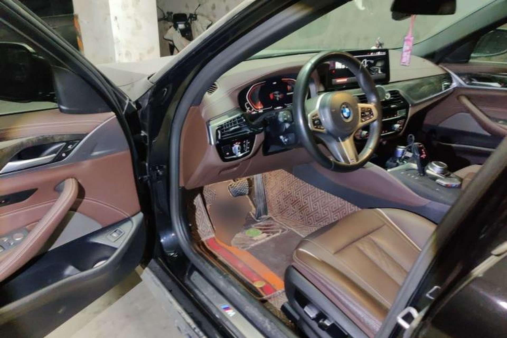 Used BMW 5 Series 2021 525Li M Sport Package Driver Seat