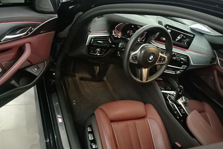 Used BMW 5 Series 2021 Restyled 530Li Luxury Edition M Sport Package Driver Seat