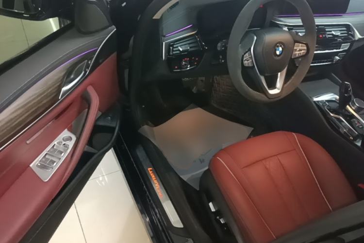 Used BMW 5 Series 2021 530Li Leading Luxury Package Driver Seat