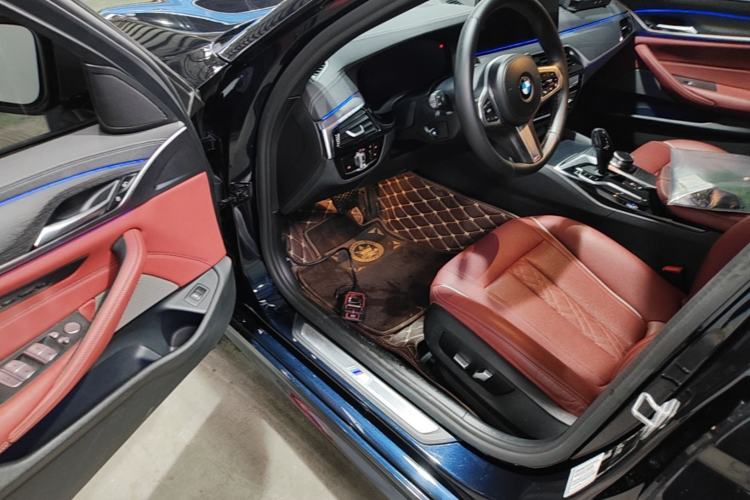Used BMW 5 Series 2021 530Li Leading Model M Sport Package Driver Seat
