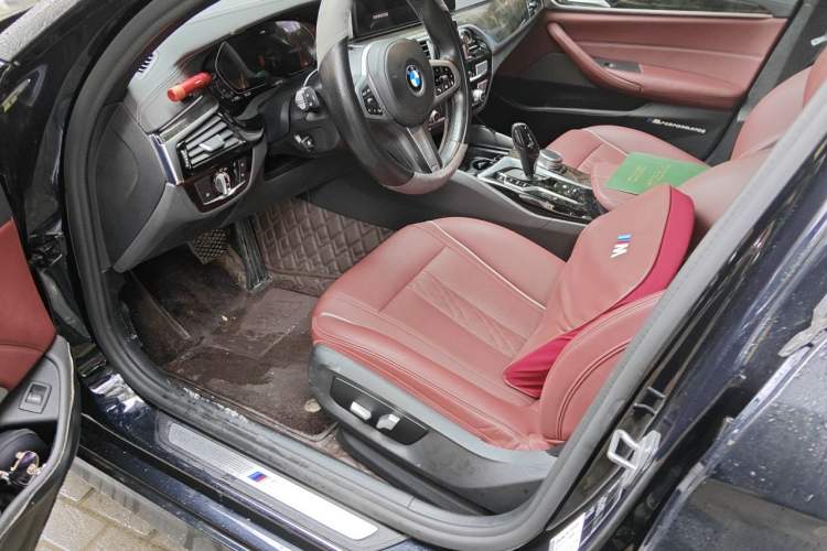 Used BMW 5 Series 2021 525Li M Sport Package Driver Seat