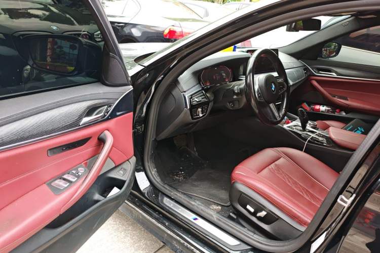 Used BMW 5 Series 2021 530Li Leading Model M Sport Package Driver Seat