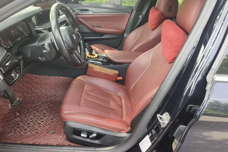 Used BMW 5 Series 2021 530Li Leading Model M Sport Package Driver Seat