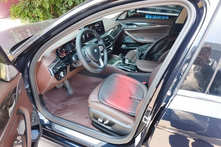 Used BMW 5 Series 2021 525Li Luxury Package Driver Seat