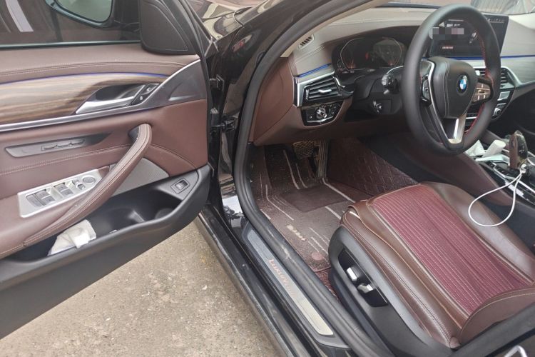 Used BMW 5 Series 2021 530Li Leading Luxury Package Driver Seat