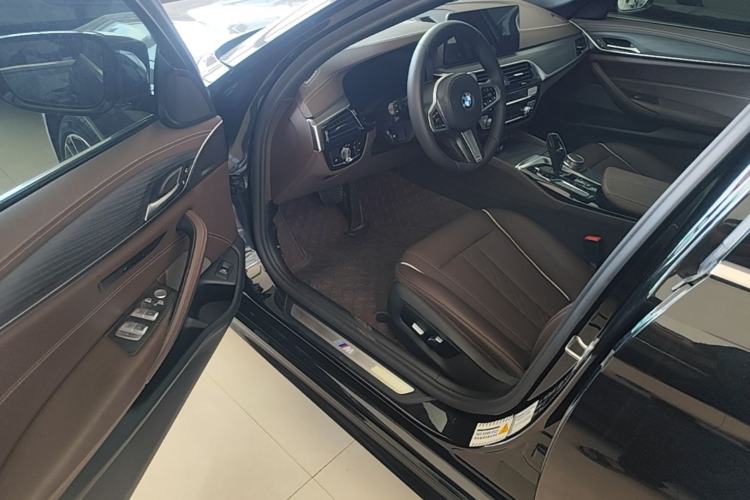Used BMW 5 Series 2021 530Li xDrive M Sport Package Driver Seat