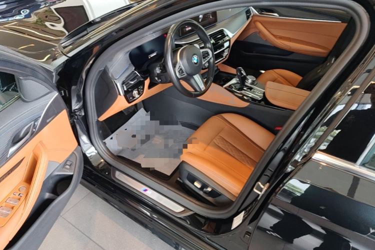 Used BMW 5 Series 2021 530Li xDrive M Sport Package Driver Seat