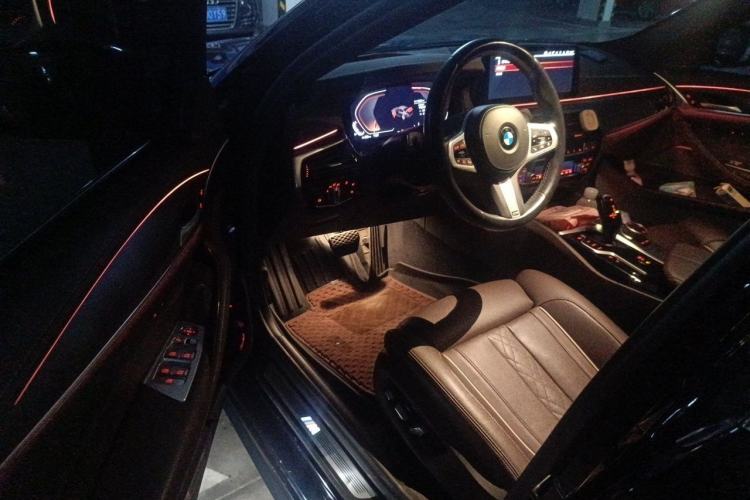 Used BMW 5 Series 2021 Restyled 530Li Luxury Edition M Sport Package Driver Seat