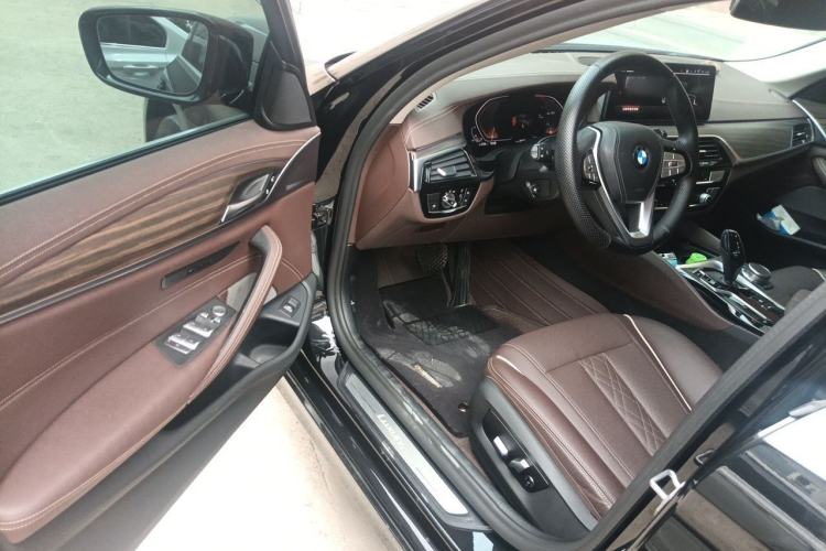 Used BMW 5 Series 2021 530Li Leading Luxury Package Driver Seat