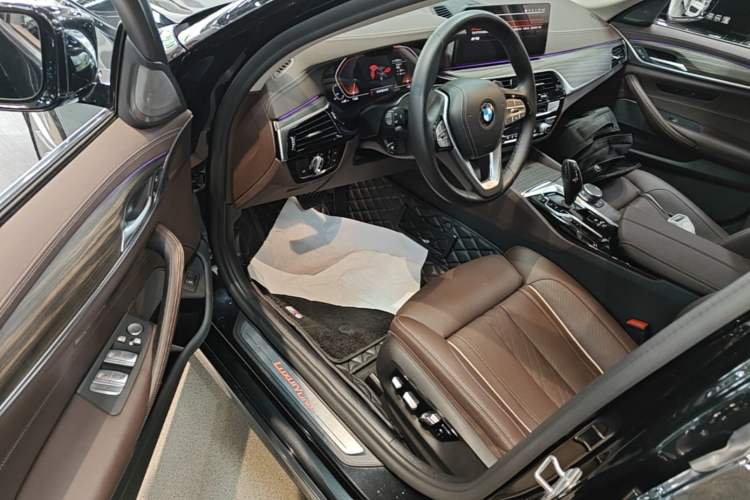 Used BMW 5 Series 2021 Updated 530Li Luxury Package Premium Edition Driver Seat