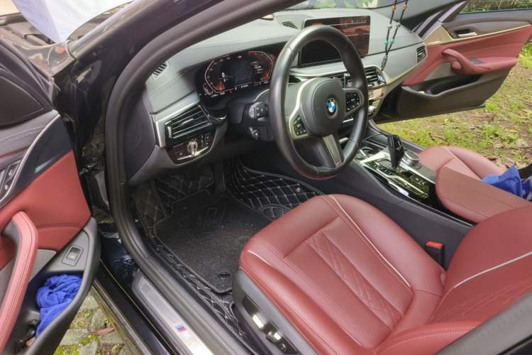 Used BMW 5 Series 2021 530Li Leading Model M Sport Package Driver Seat