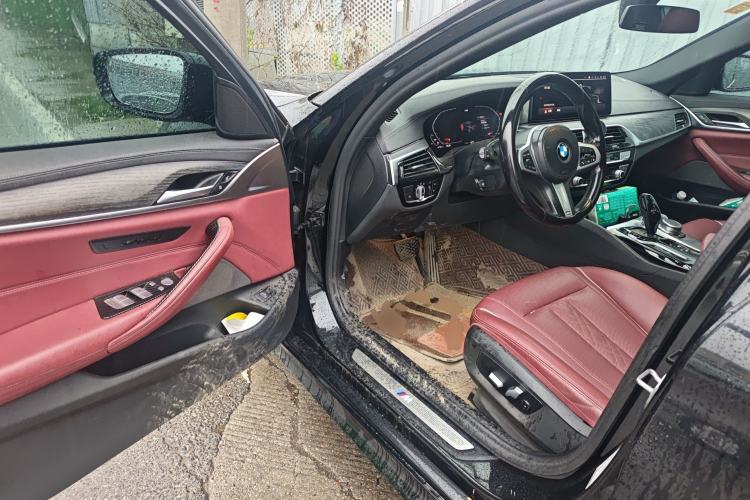 Used BMW 5 Series 2021 530Li Leading Model M Sport Package Driver Seat