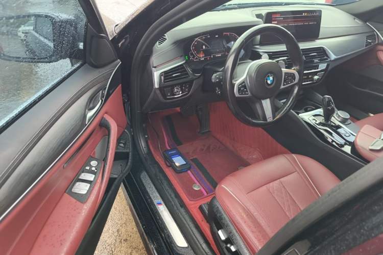 Used BMW 5 Series 2021 530Li Leading Model M Sport Package Driver Seat