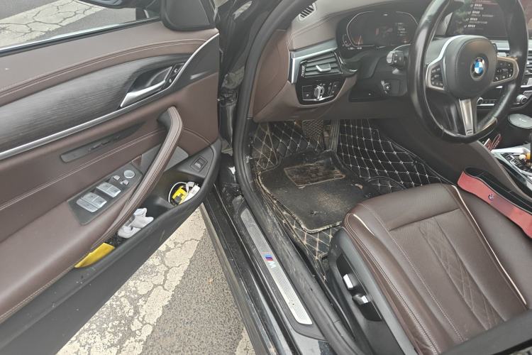 Used BMW 5 Series 2021 530Li Leading Model M Sport Package Driver Seat