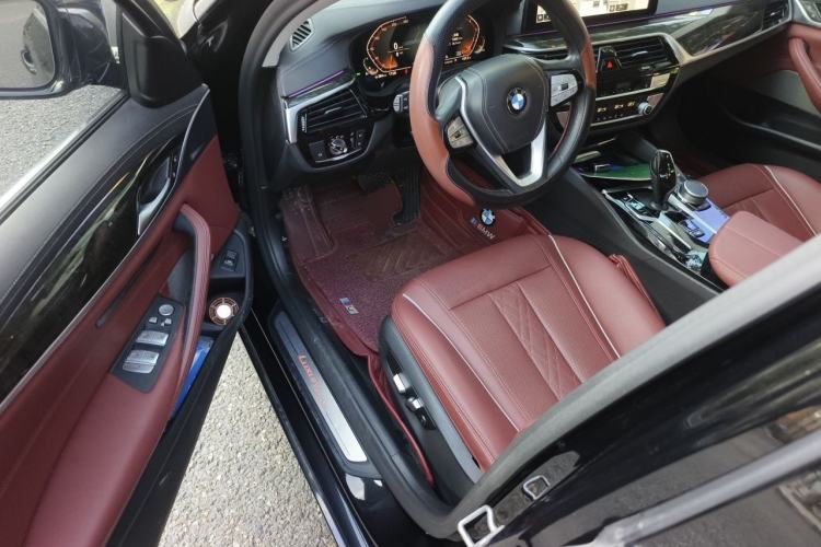 Used BMW 5 Series 2021 525Li Luxury Package Driver Seat
