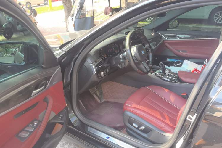Used BMW 5 Series 2021 525Li M Sport Package Driver Seat