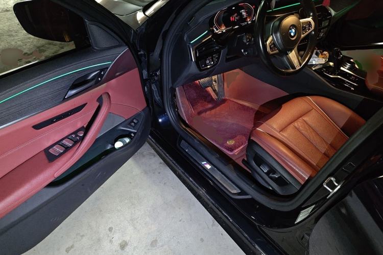 Used BMW 5 Series 2021 530Li Leading Model M Sport Package Driver Seat