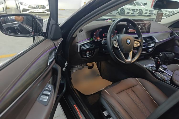 Used BMW 5 Series 2021 530Li Leading Luxury Package Driver Seat