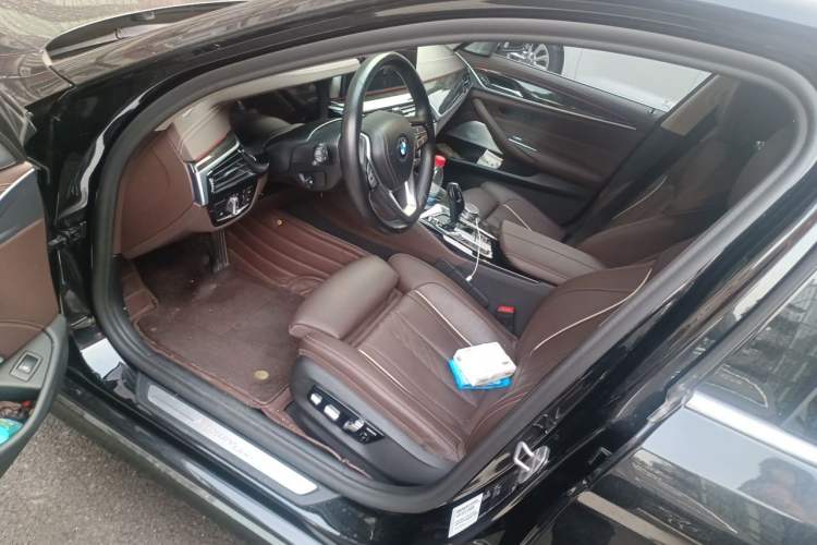 Used BMW 5 Series 2021 530Li Executive Luxury Package Driver Seat
