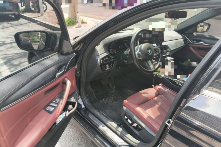 Used BMW 5 Series 2021 530Li Luxury Edition M Sport Package Driver Seat