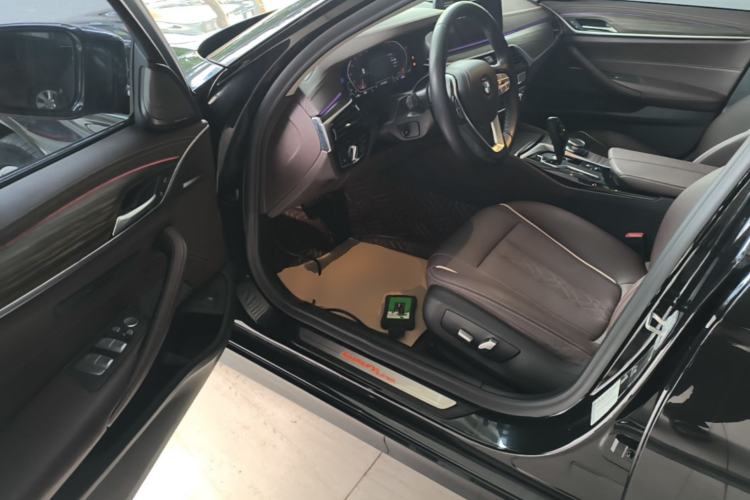 Used BMW 5 Series 2021 530Li Leading Luxury Package Driver Seat